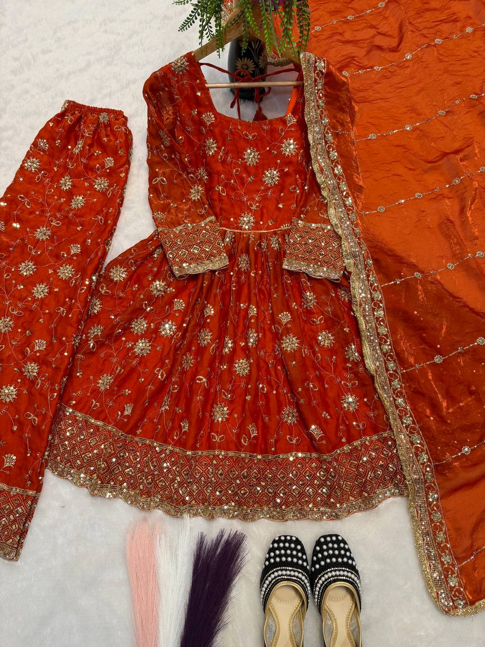 Editorial Garnet Flared Couture